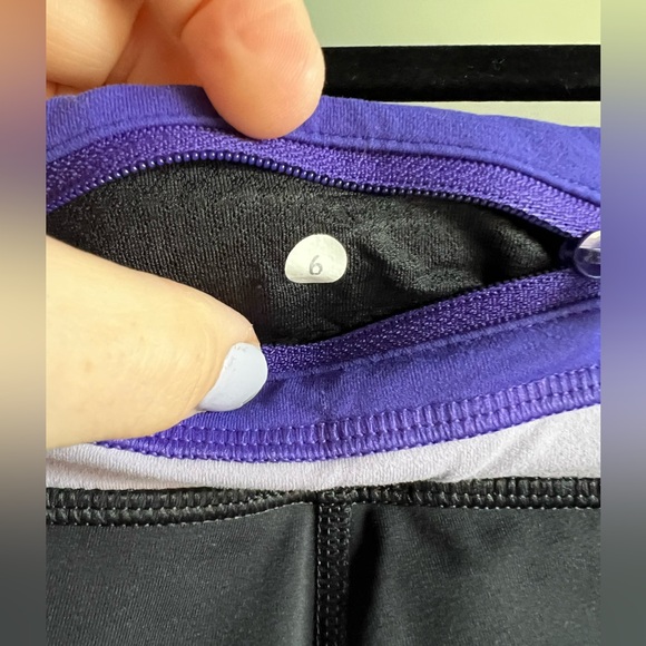Lululemon Run: Inspire Crop II - size 6 - Picture 5 of 5